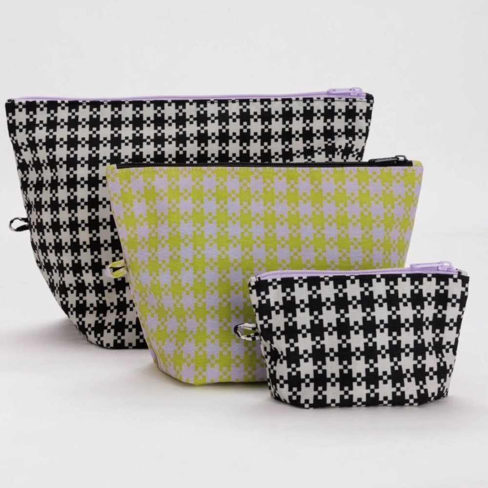 NWT BAGGU Go Pouch Set